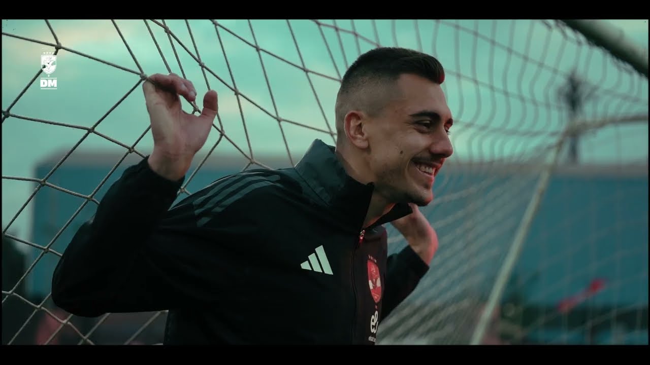 الحديث الأول في التتش للاعبنا السلوفيني جراديشار 🦅😍